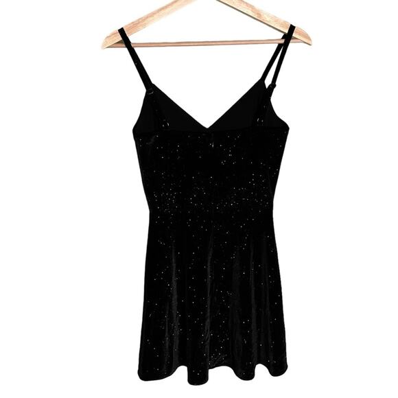 Cosmopolitan Dress The Population Vida Black
Sparkle Dress Size Small - Picture 7 of 14